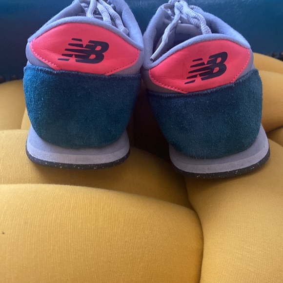 New Balance 420 running shoes - Picture 3 of 5